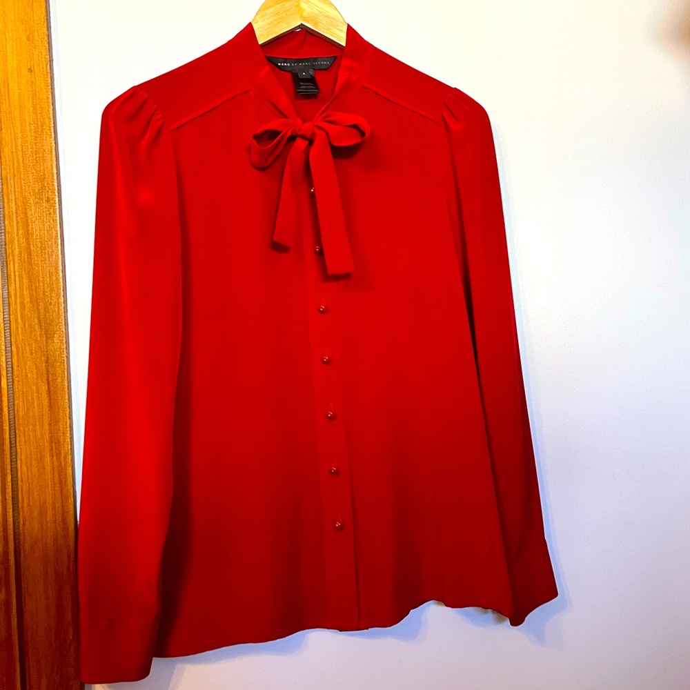 Marc Jacobs Matador Red Silk Shirt, with Neck Tie, size 4